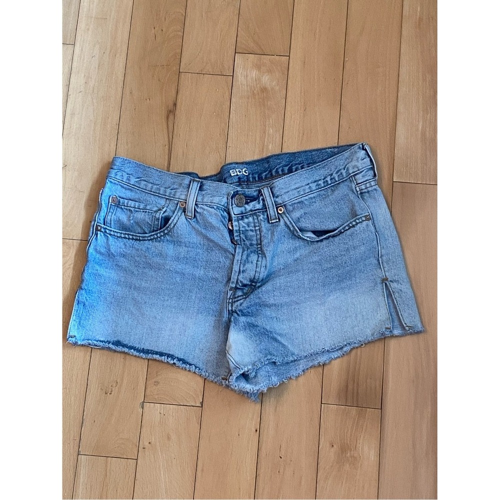 BDG Breezy Short Womens 27 Light Wash Blue Mid Rise Distressed Denim Cutoffs